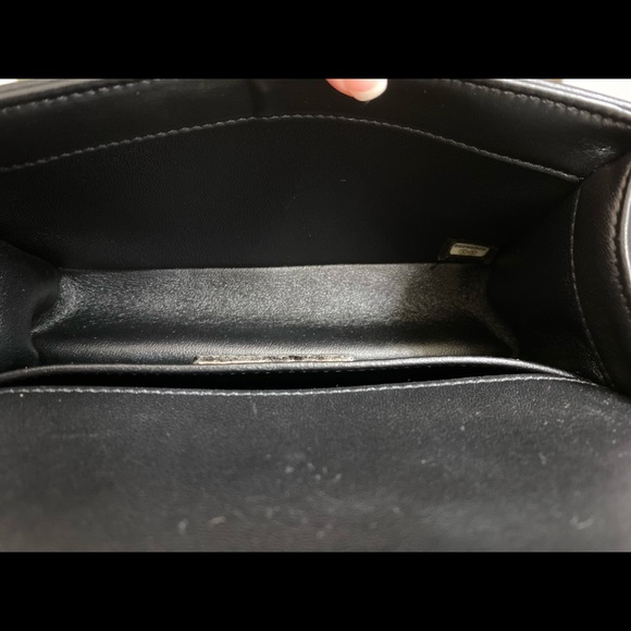 The limited edition lizard boy Chanel . - Picture 10 of 10